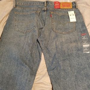 Levi Jean's 34w 32L  bootcut
